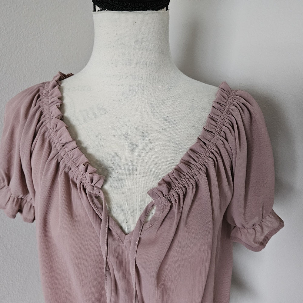 🌼bohemian blush ruffle blouse short sleeves size small 🌼 - Picture 2 of 6